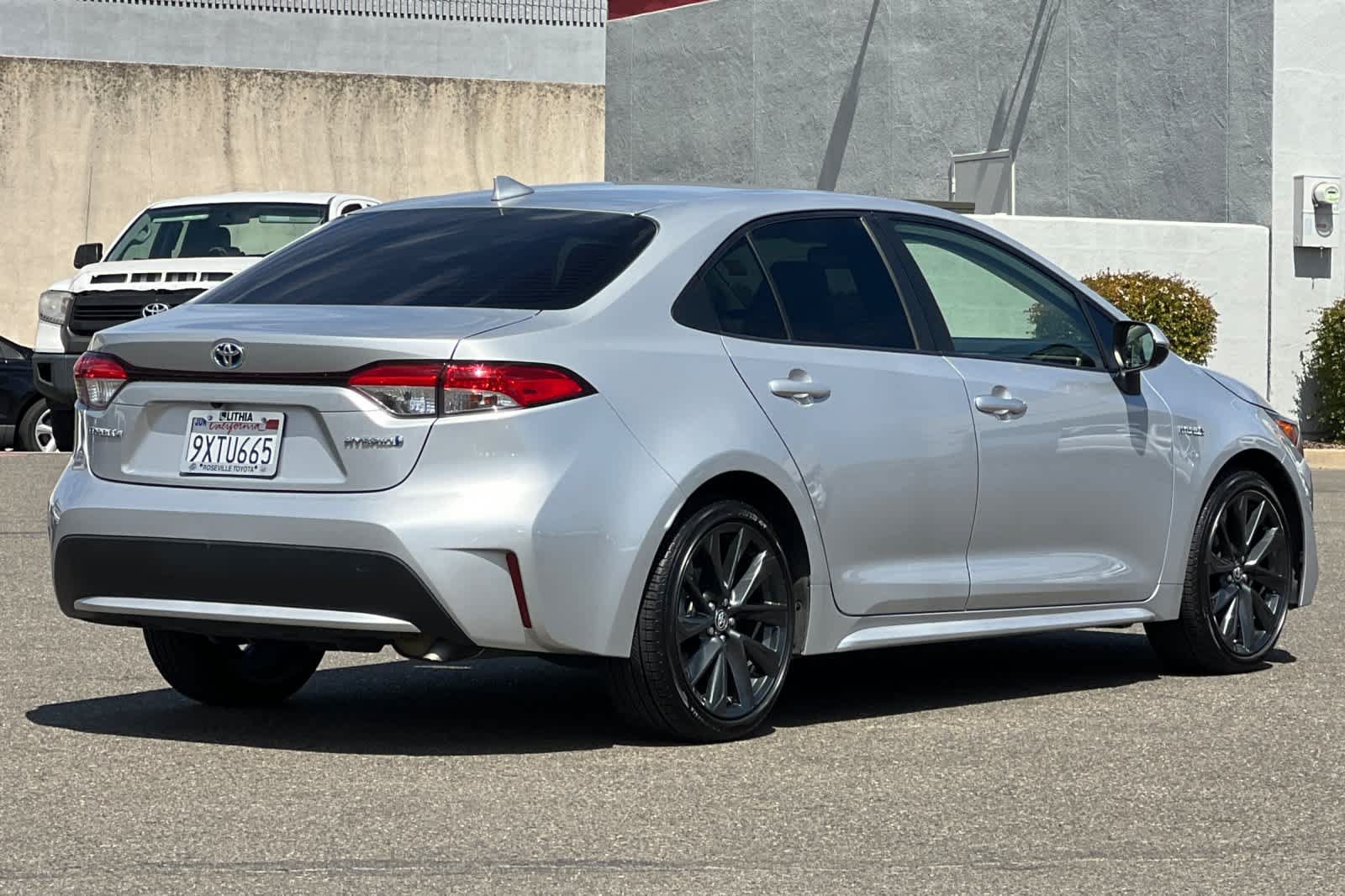 Used 2021 Toyota Corolla LE FWD video 2