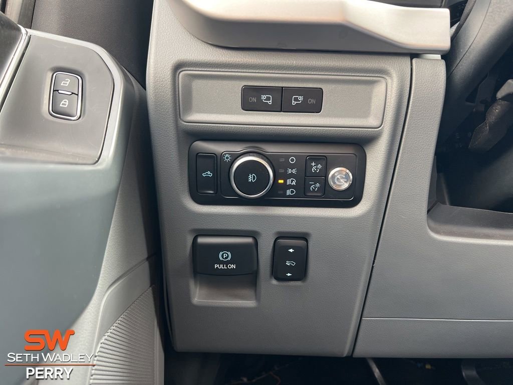 New 2023 Ford F150 XLT w/ Equipment Group 301A Mid image 19