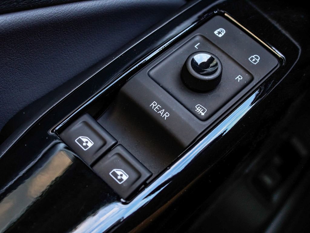 Used 2023 Volkswagen ID.4 Pro S image 10