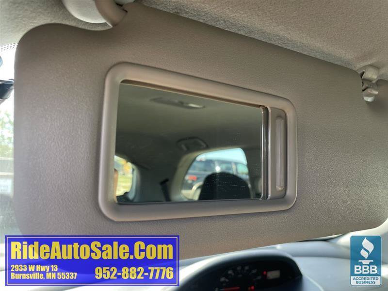 Used 2008 Toyota Yaris 2-Door Hatchback FWD image 39