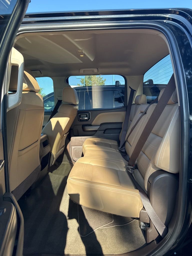 Used 2018 GMC Sierra 2500 Denali w/ Duramax Plus Package AWD/4WD image 5