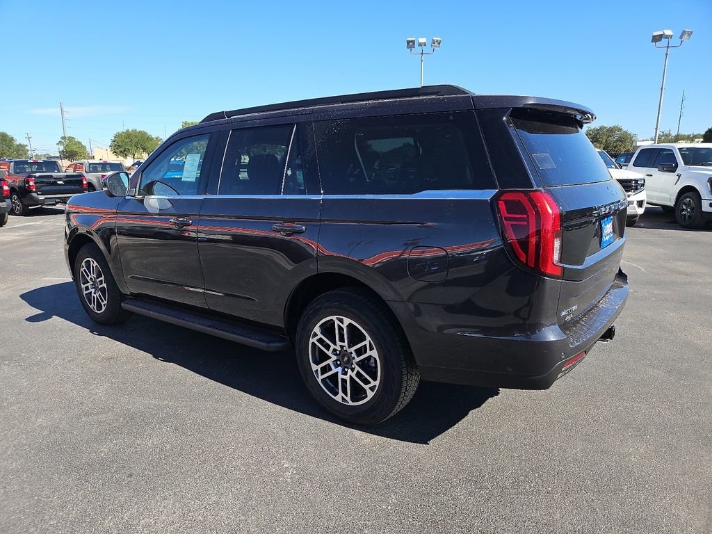 New 2025 Ford Expedition Active image 8