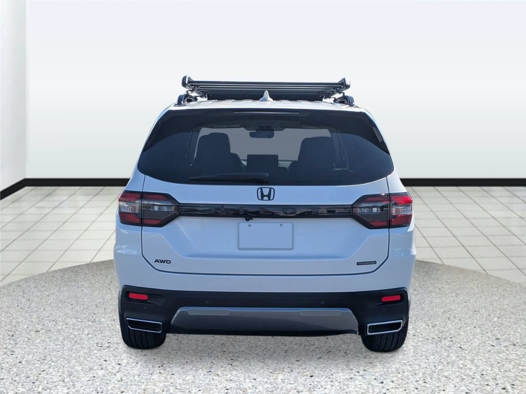 New 2026 Honda Pilot Touring image 4