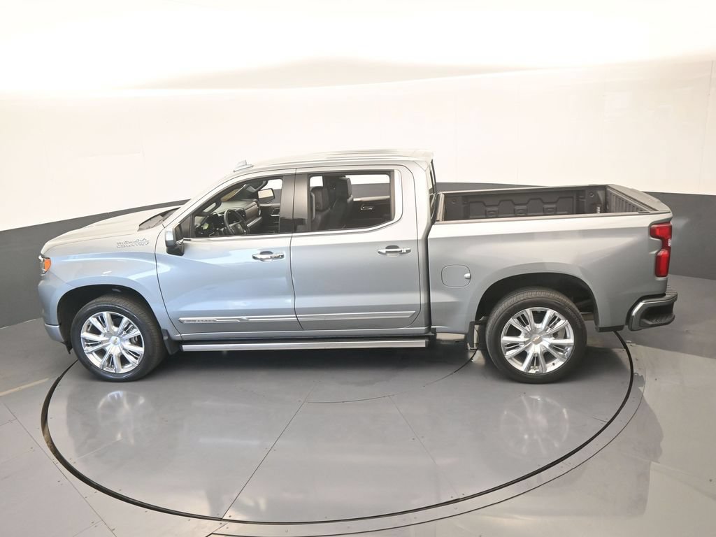 Used 2024 Chevrolet Silverado 1500 High Country w/ Technology Package AWD/4WD image 63