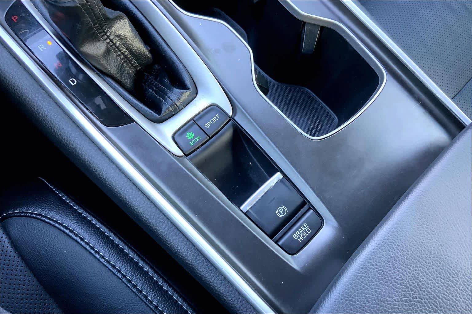 Used 2018 Honda Accord Sport image 35