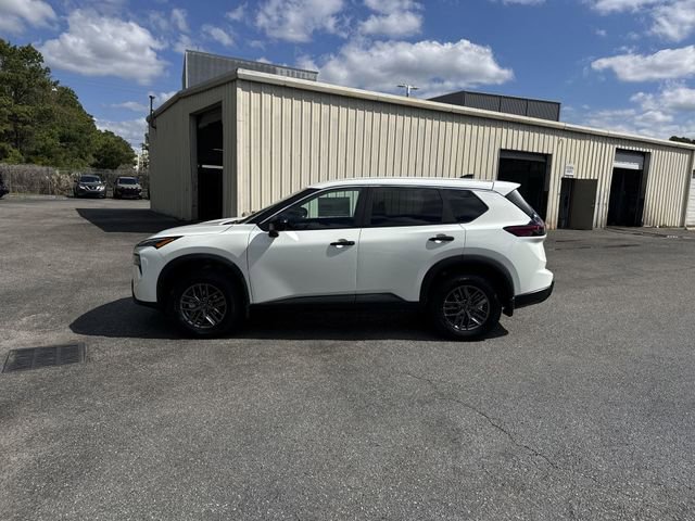 New 2026 Nissan Rogue S FWD image 8