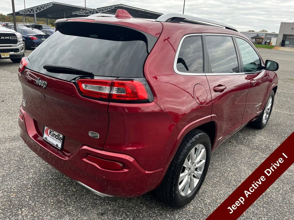 Used 2017 Jeep Cherokee Overland image 25