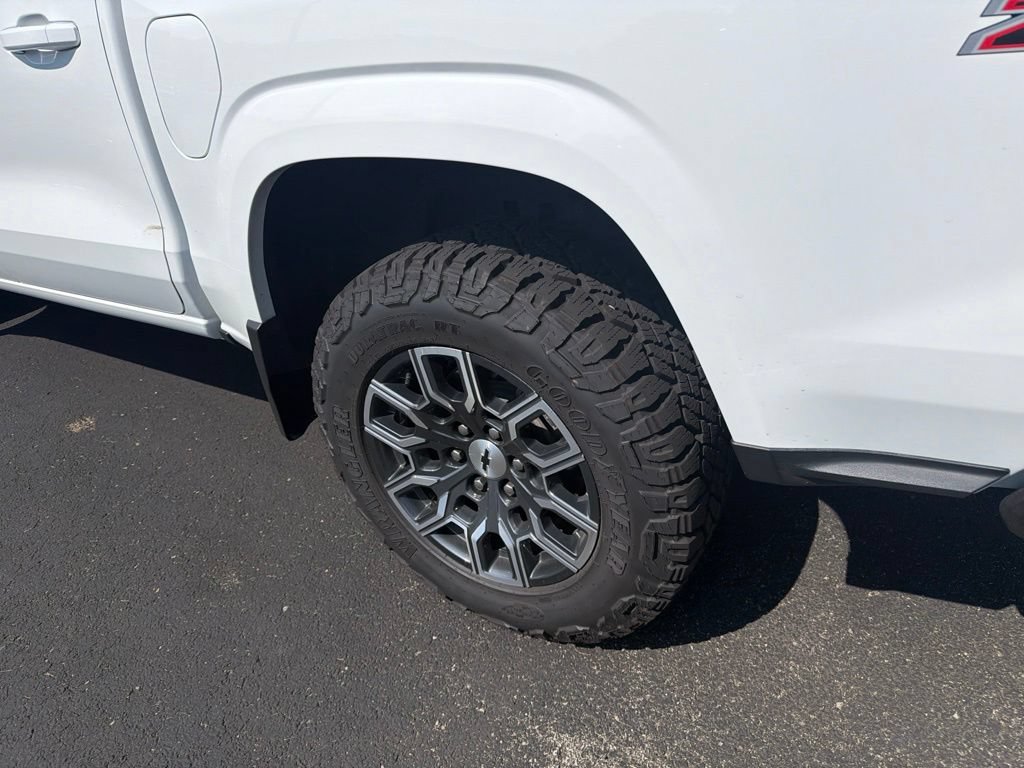 Used 2024 Chevrolet Colorado Z71 w/ Z71 Convenience Package 2 AWD/4WD image 7