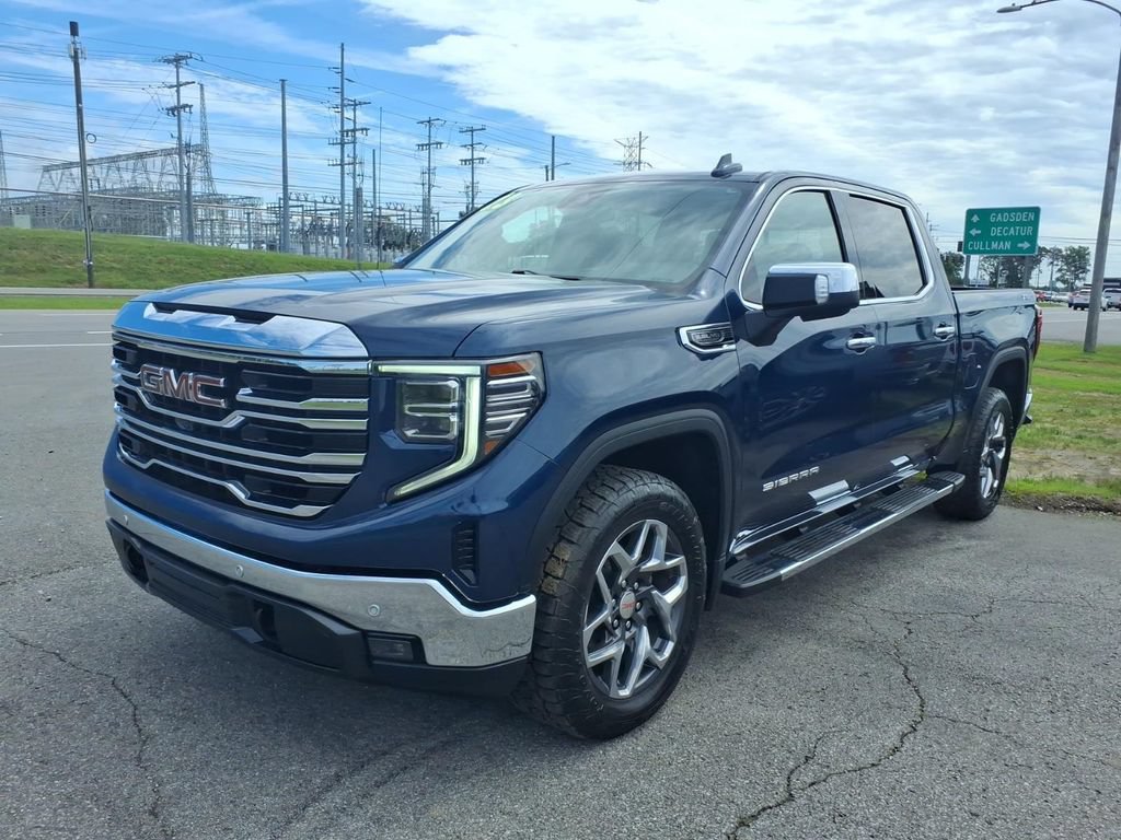 Used 2023 GMC Sierra 1500 SLT w/ SLT Premium Plus Package AWD/4WD image 3