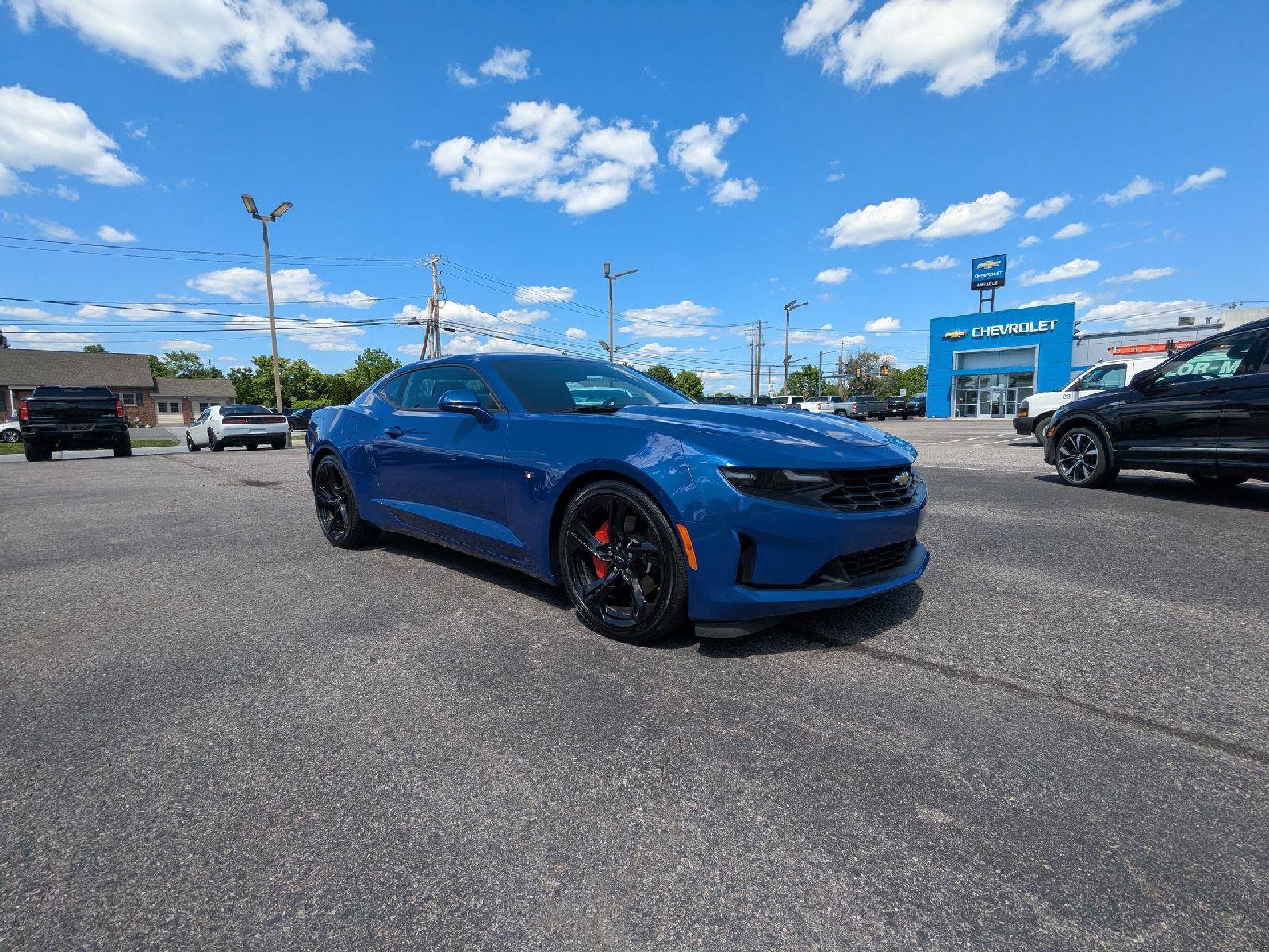 Used 2023 Chevrolet Camaro LT w/ Technology Package RWD image 10