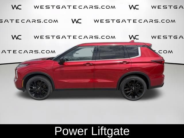 Used 2023 Mitsubishi Outlander SE Black Edition FWD image 11