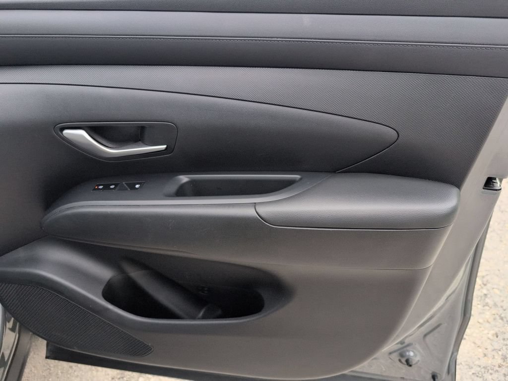 Used 2025 Hyundai Santa Cruz SEL FWD image 32