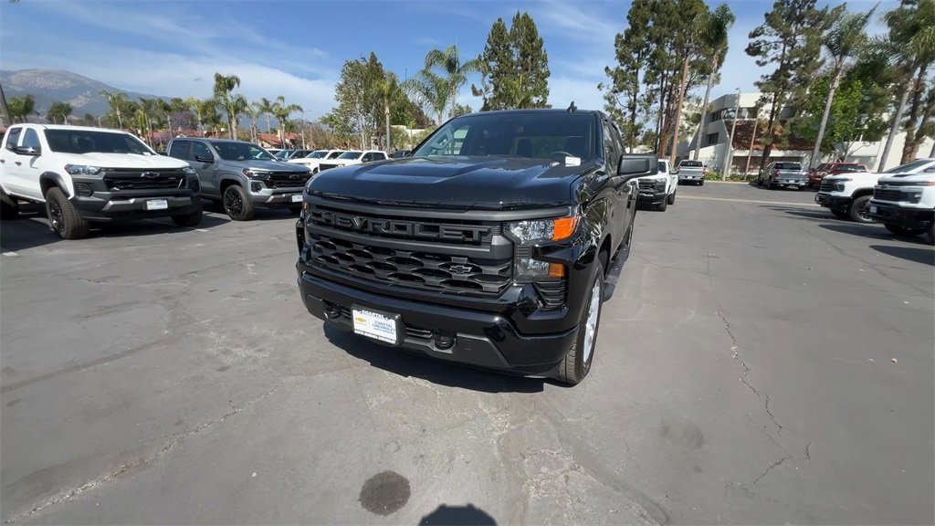 New 2025 Chevrolet Silverado 1500 Custom image 3