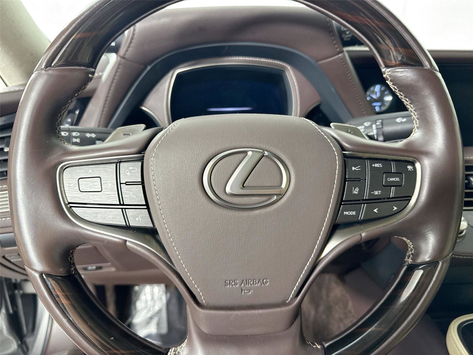 Used 2019 Lexus LS 500 w/ Interior Upgrade Package RWD image 16