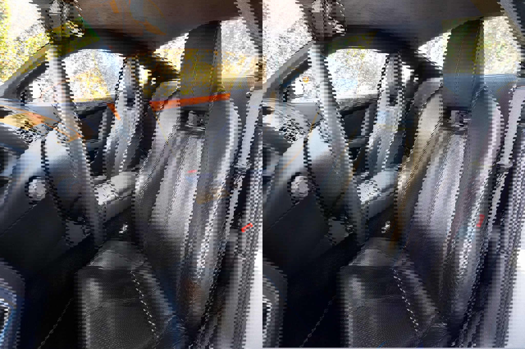 Used 2007 Aston Martin DB9 Coupe image 5