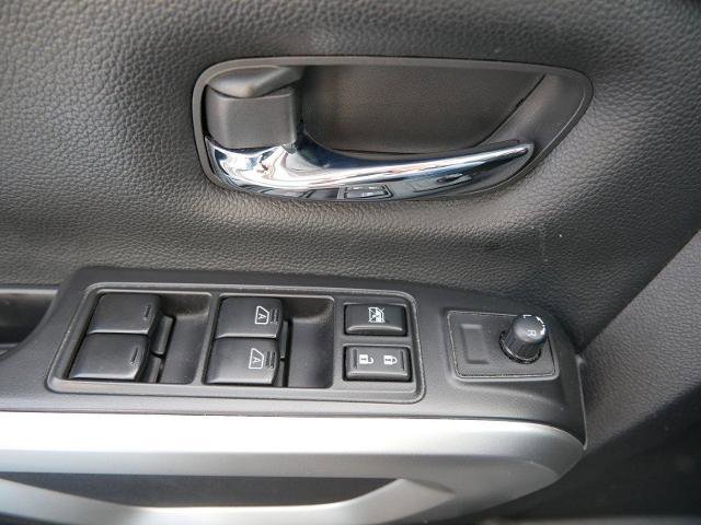 Certified 2021 Nissan Titan SV w/ SV Convenience Package image 15
