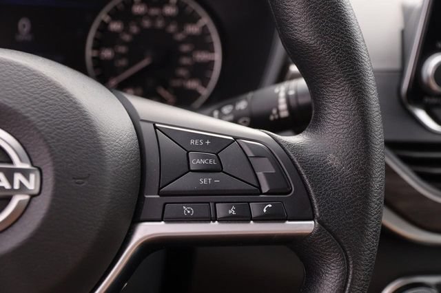 Certified 2024 Nissan Altima 2.5 SV FWD image 12
