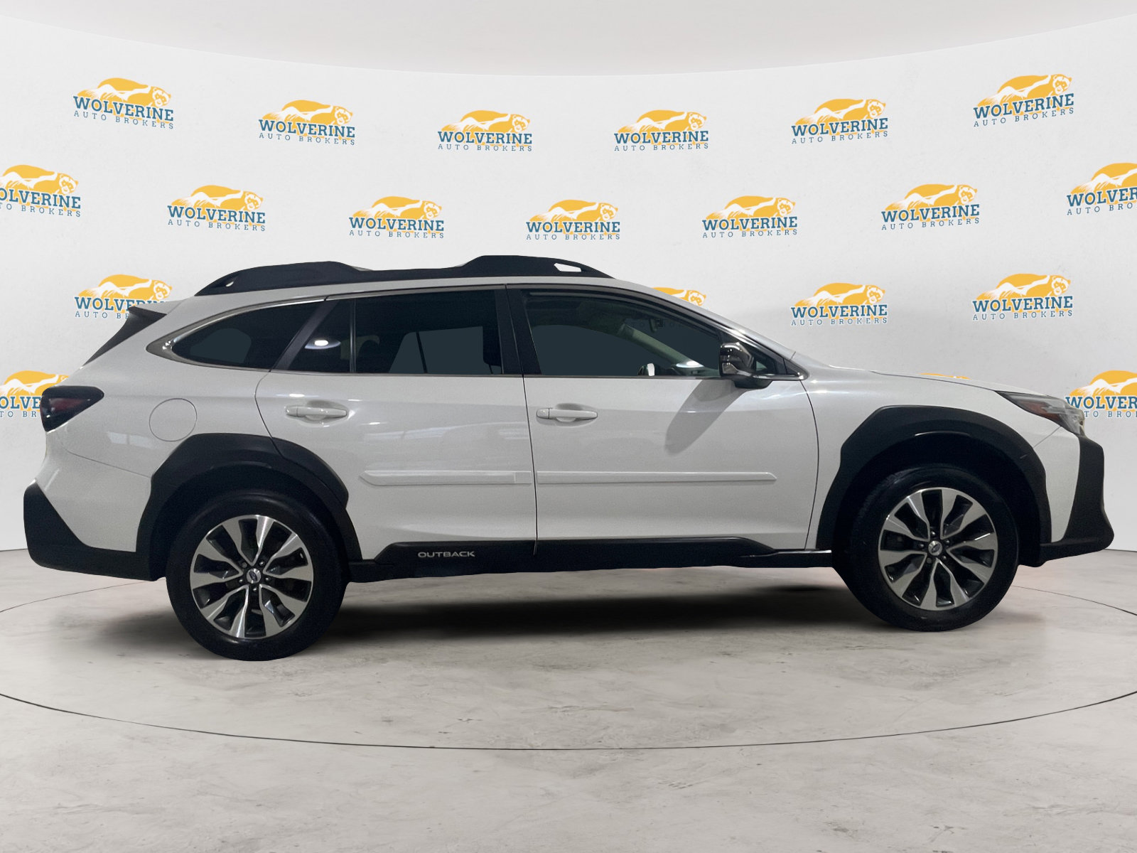Used 2023 Subaru Outback Limited image 6