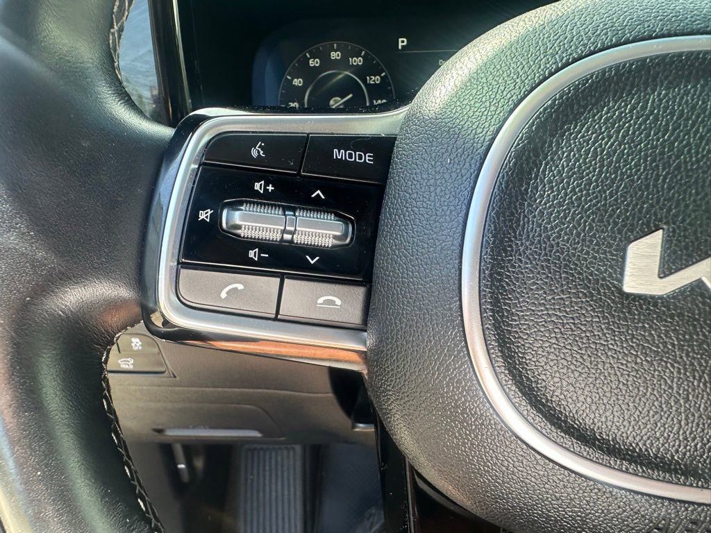 Used 2022 Kia Sorento SX Prestige w/ Rust Color Package AWD/4WD image 15