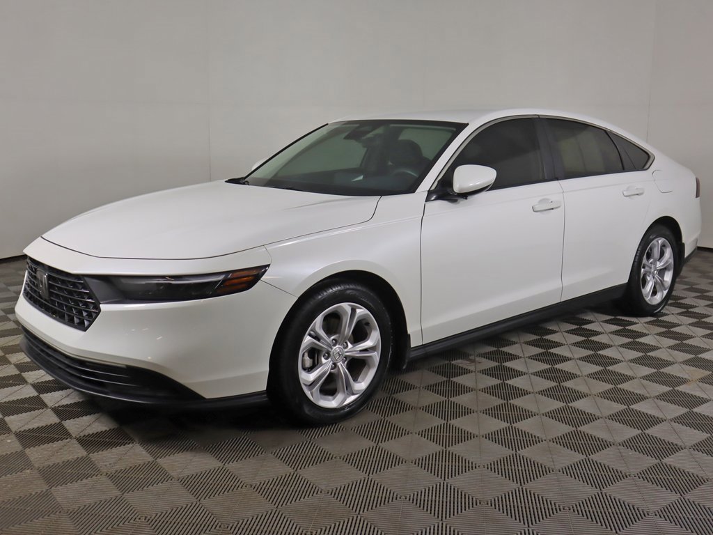 Used 2025 Honda Accord LX image 5