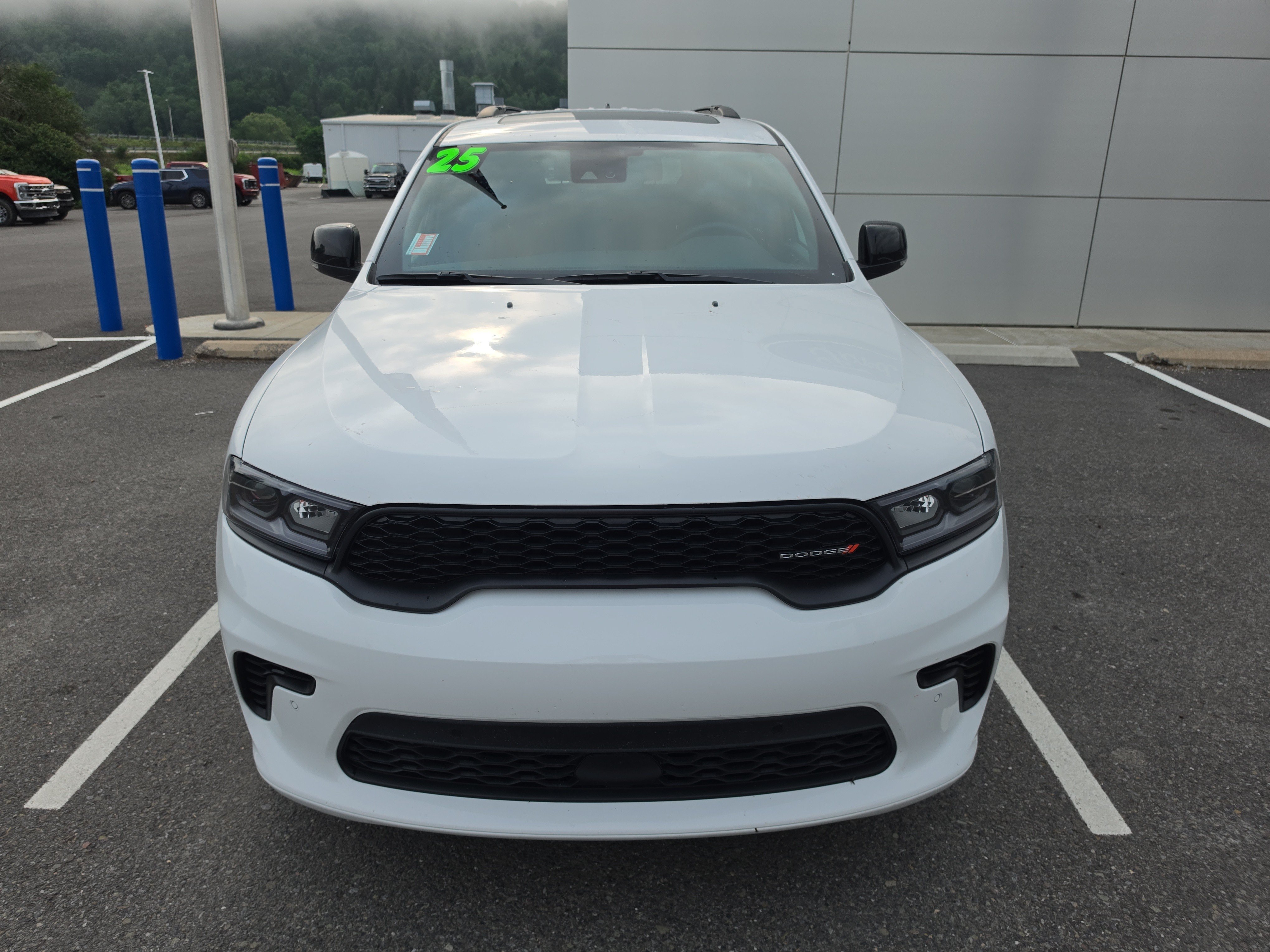 Used 2025 Dodge Durango GT AWD/4WD image 9