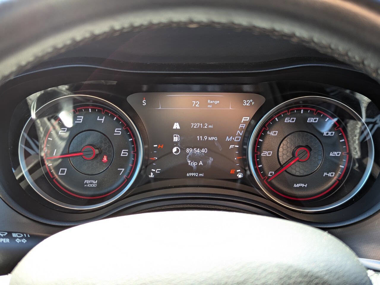 Used 2019 Dodge Charger SXT image 18