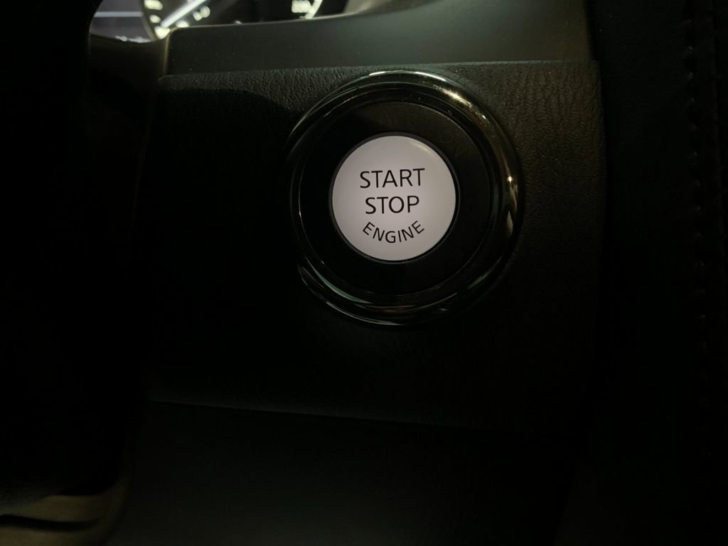 Used 2021 Nissan Armada SV w/ SV Appearance Package image 27