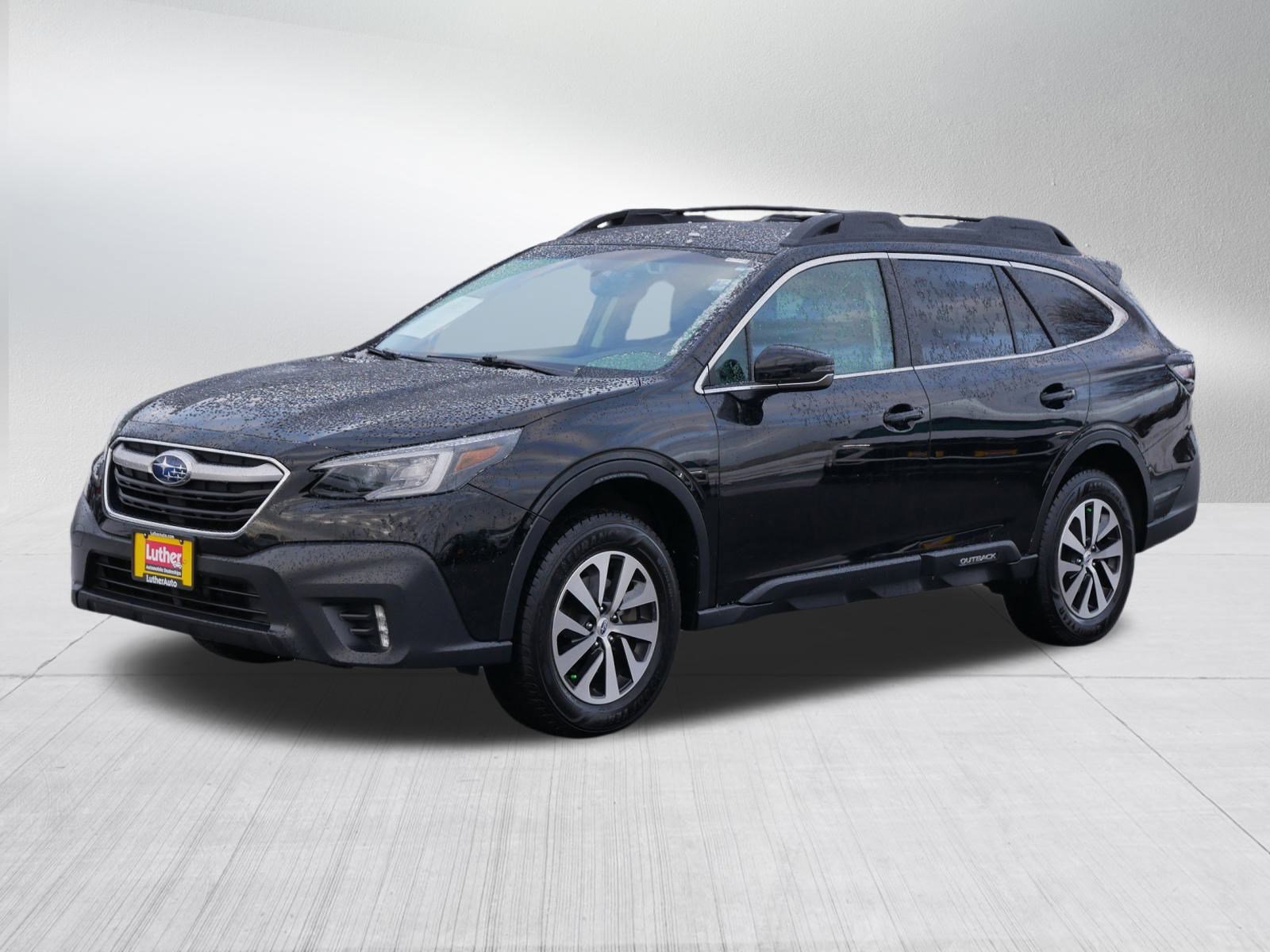 Used 2020 Subaru Outback Premium image 3