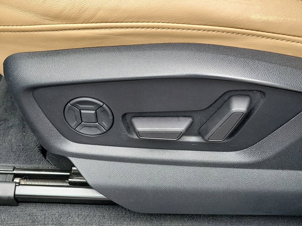 Used 2021 Audi Q8 Premium Plus w/ Premium Plus Package image 22
