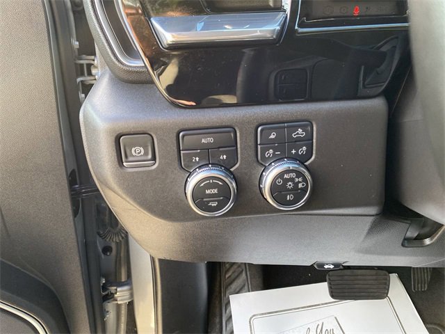Used 2025 GMC Sierra 1500 SLT image 15