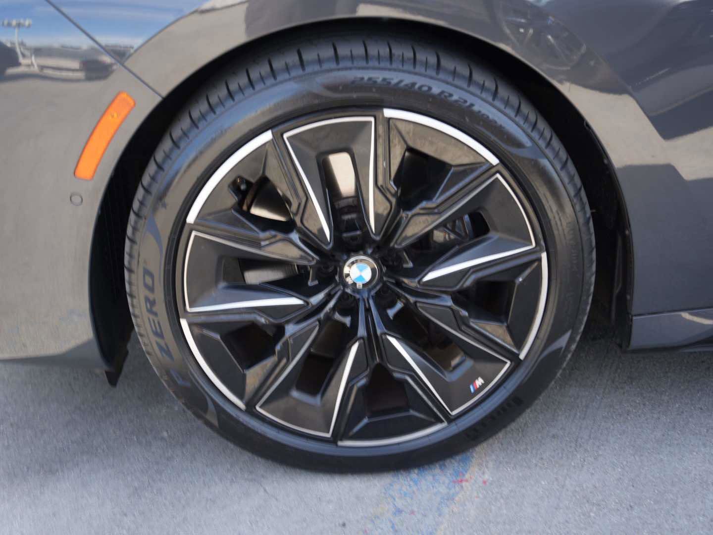 Certified 2023 BMW 740i 740i Sedan RWD w/ Parking Assistance Package image 6