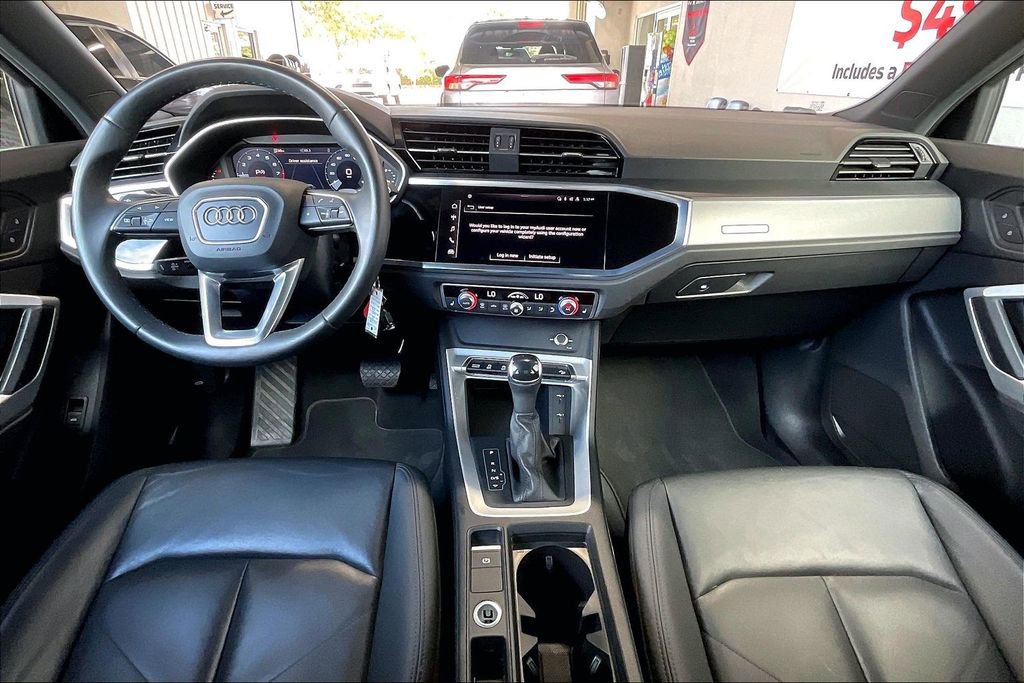 Used 2025 Audi Q3 2.0T Premium image 6