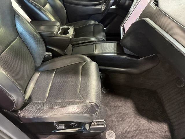 Used 2016 Tesla Model X 75D AWD/4WD image 33