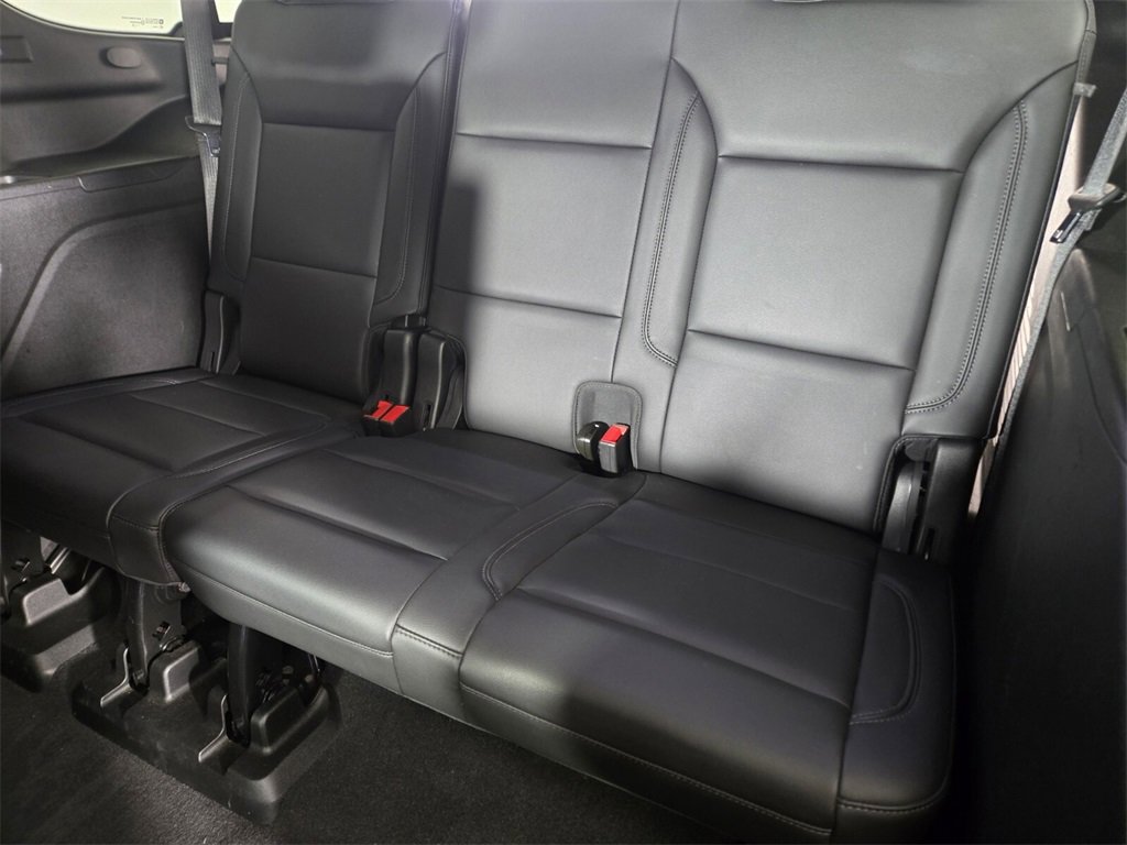 Used 2021 Chevrolet Tahoe LT w/ LT Signature Package image 18