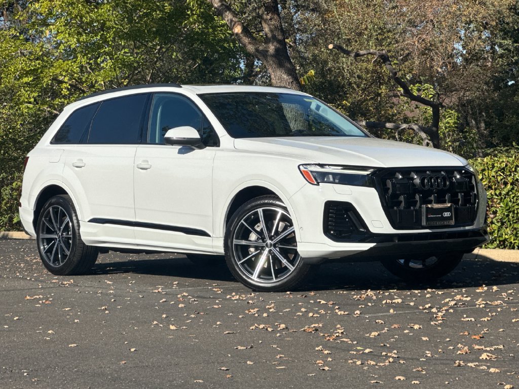Certified 2026 Audi Q7 2.0T Premium Plus w/ Premium Plus Package AWD/4WD image 2