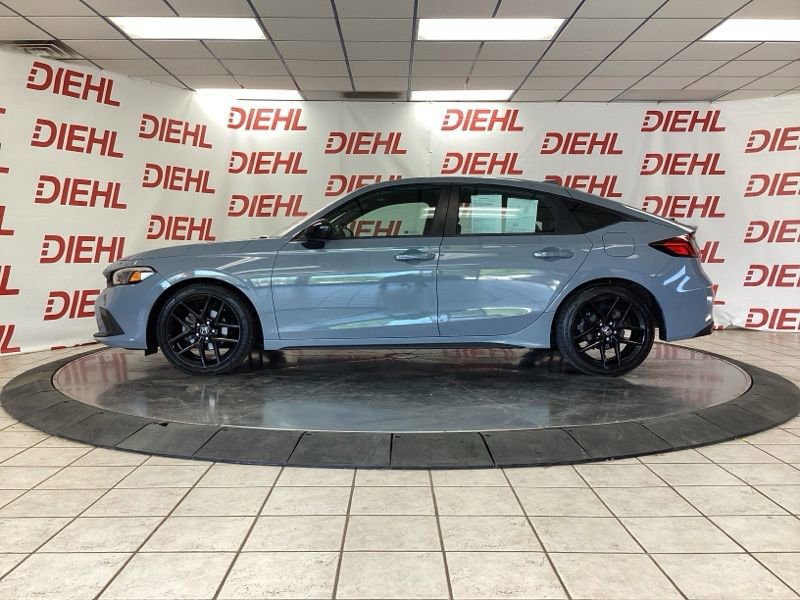 Used 2023 Honda Civic Sport image 4