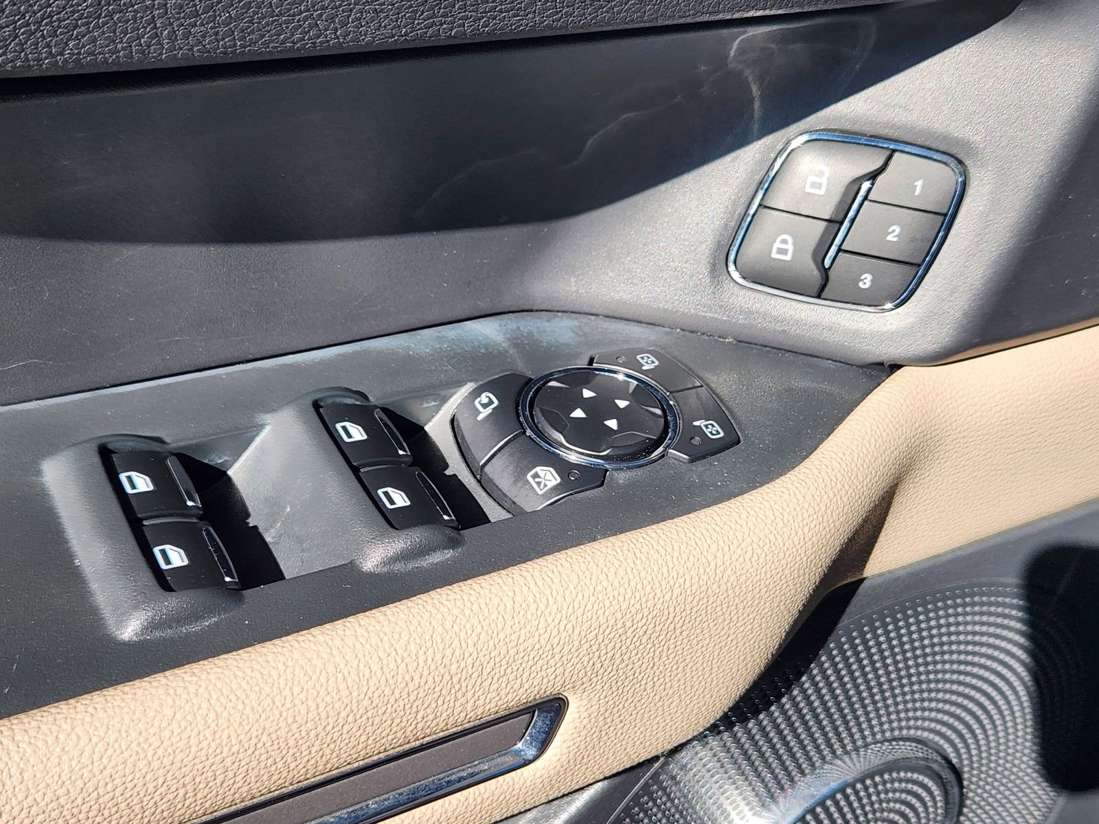 Used 2024 Ford Expedition Max Limited image 27