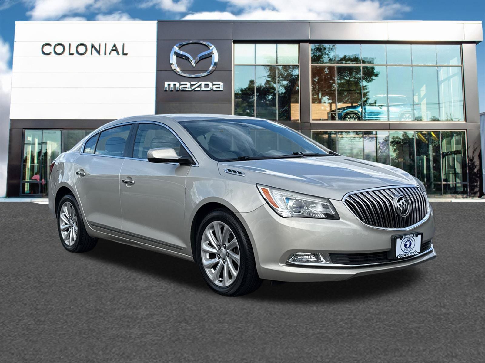 Used 2014 Buick LaCrosse FWD image 1