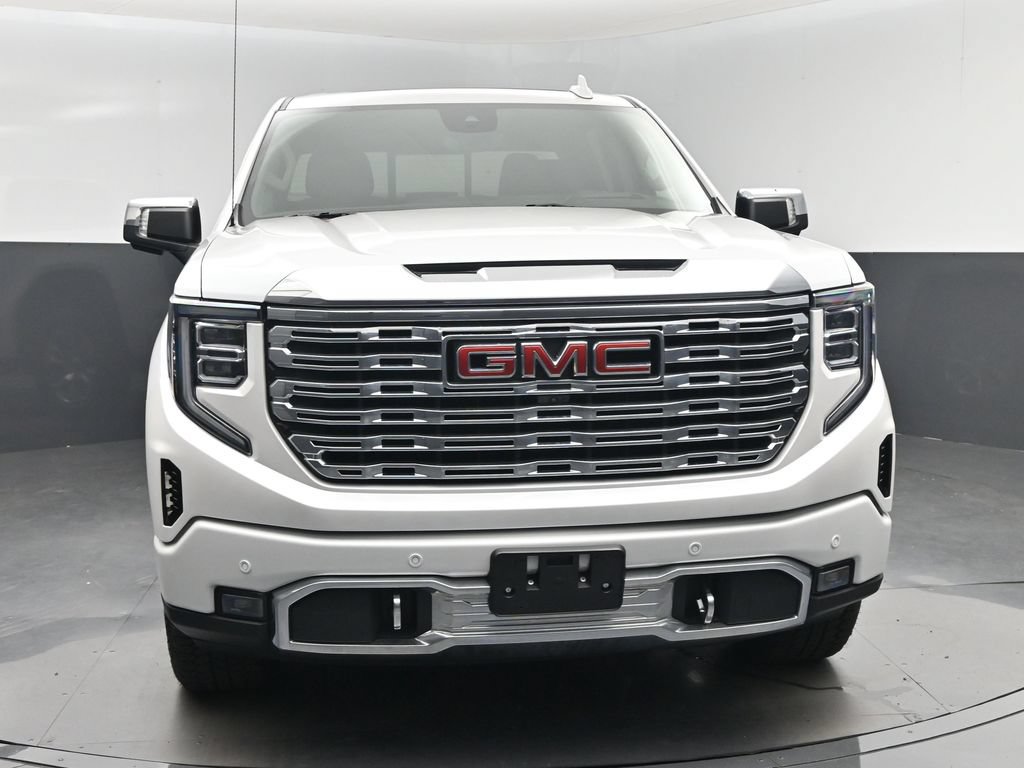 Used 2025 GMC Sierra 1500 Denali w/ Technology Package AWD/4WD image 21