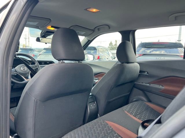 Used 2022 Nissan Kicks SR image 9