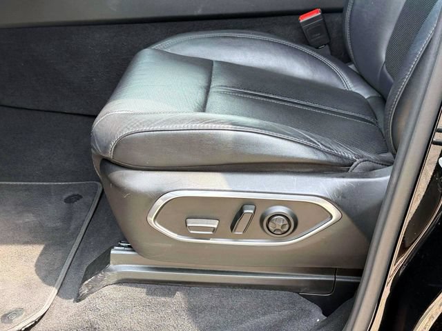 Certified 2024 Jeep Wagoneer Series II w/ Flexible Seating Group AWD/4WD image 14