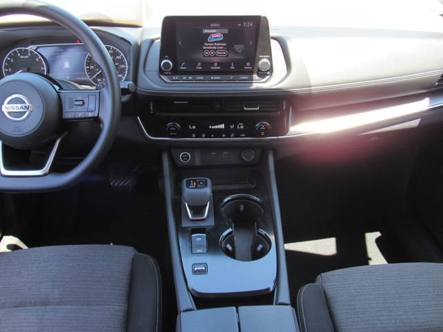 Used 2021 Nissan Rogue SV image 19