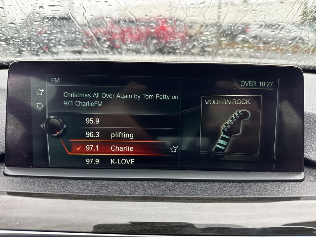 Used 2017 BMW 330i xDrive Wagon w/ Premium Package image 39