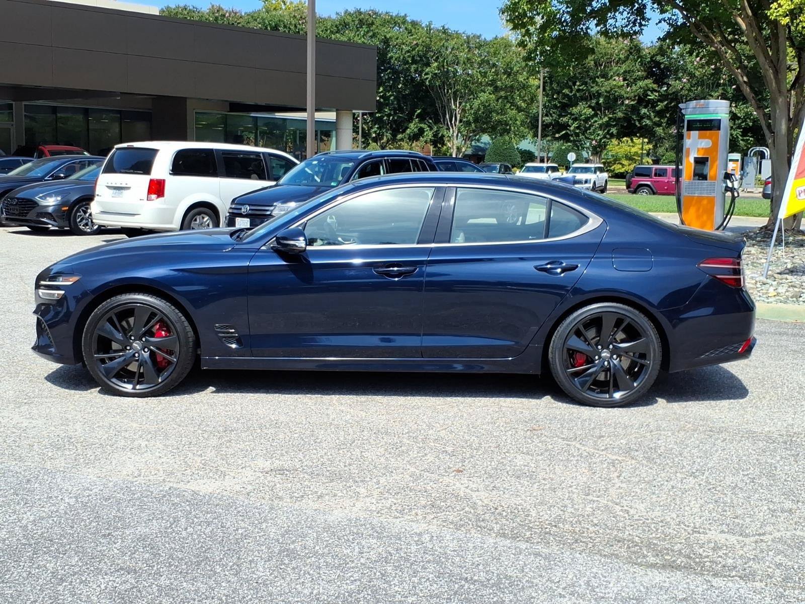 Used 2023 Genesis G70 3.3T w/ Sport Prestige Package AWD/4WD image 3