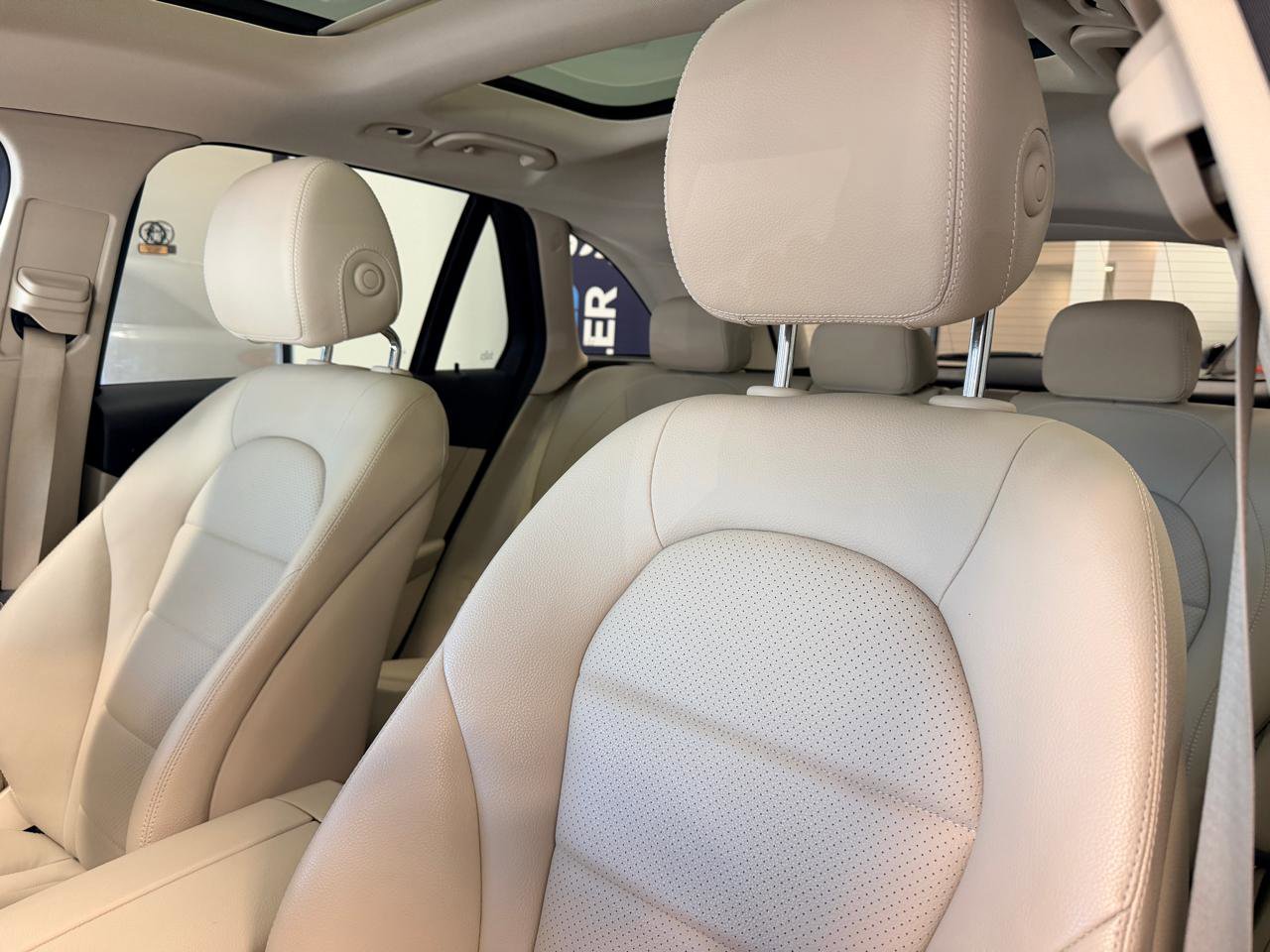 Used 2019 Mercedes-Benz GLC 300 4MATIC image 22