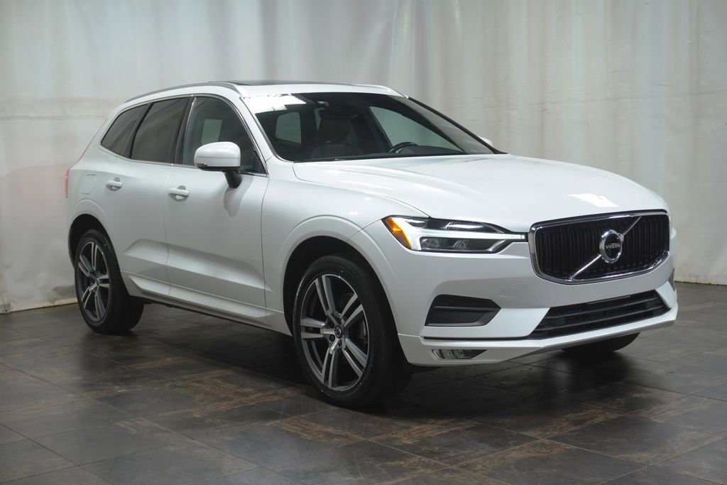 Used 2021 Volvo XC60 T5 Momentum w/ Premium Package
