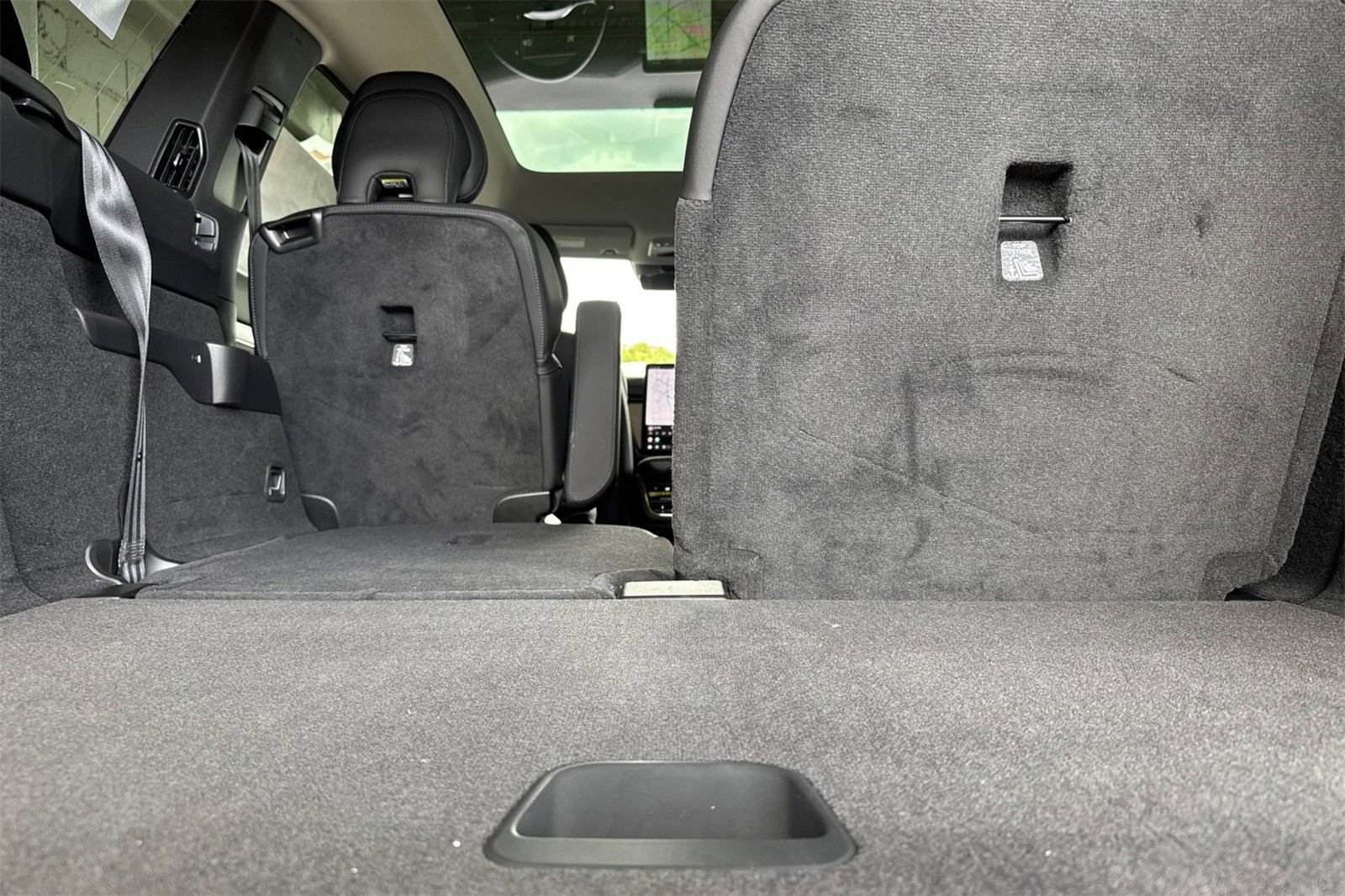 New 2025 Volvo EX90 Plus w/ Protection Package Premier image 15