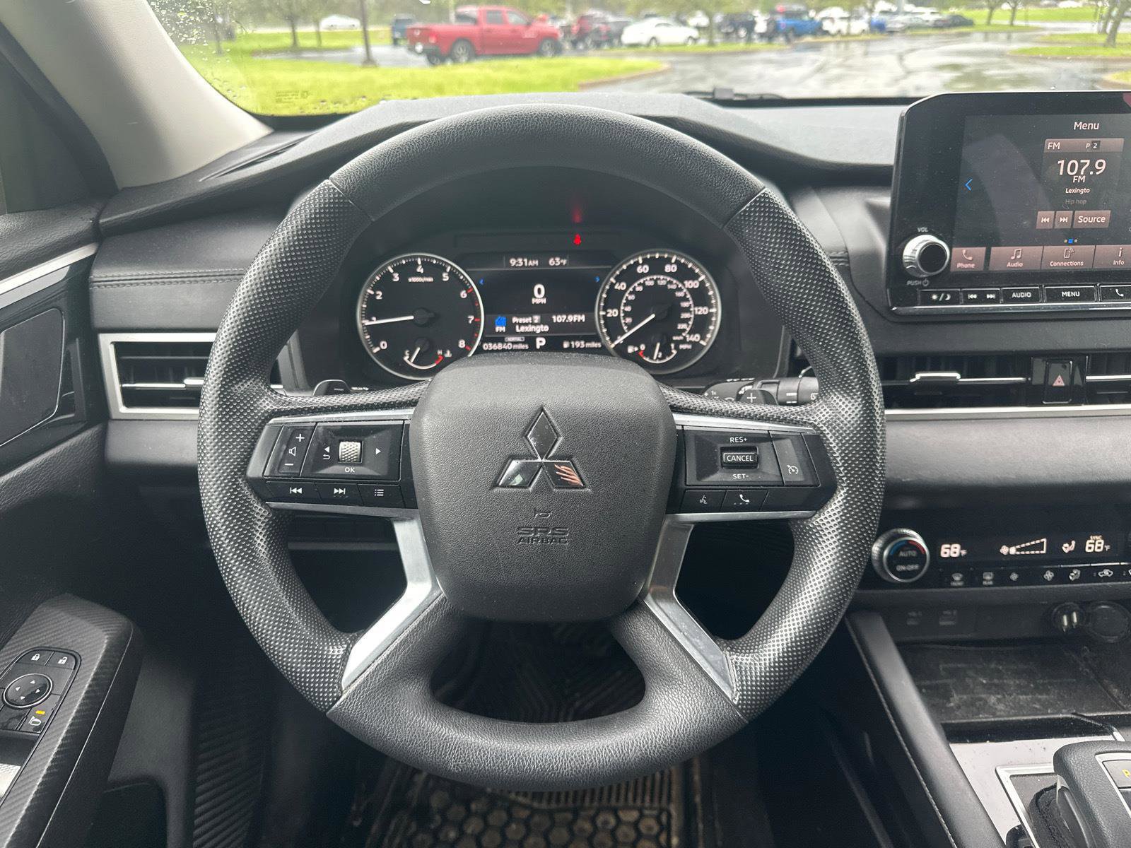 Used 2022 Mitsubishi Outlander ES image 7