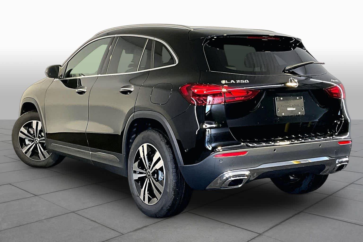 New 2026 Mercedes-Benz GLA 250 4MATIC image 3