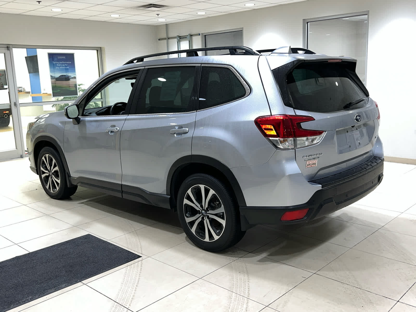 Used 2023 Subaru Forester Limited w/ Popular Package #2 AWD/4WD image 9
